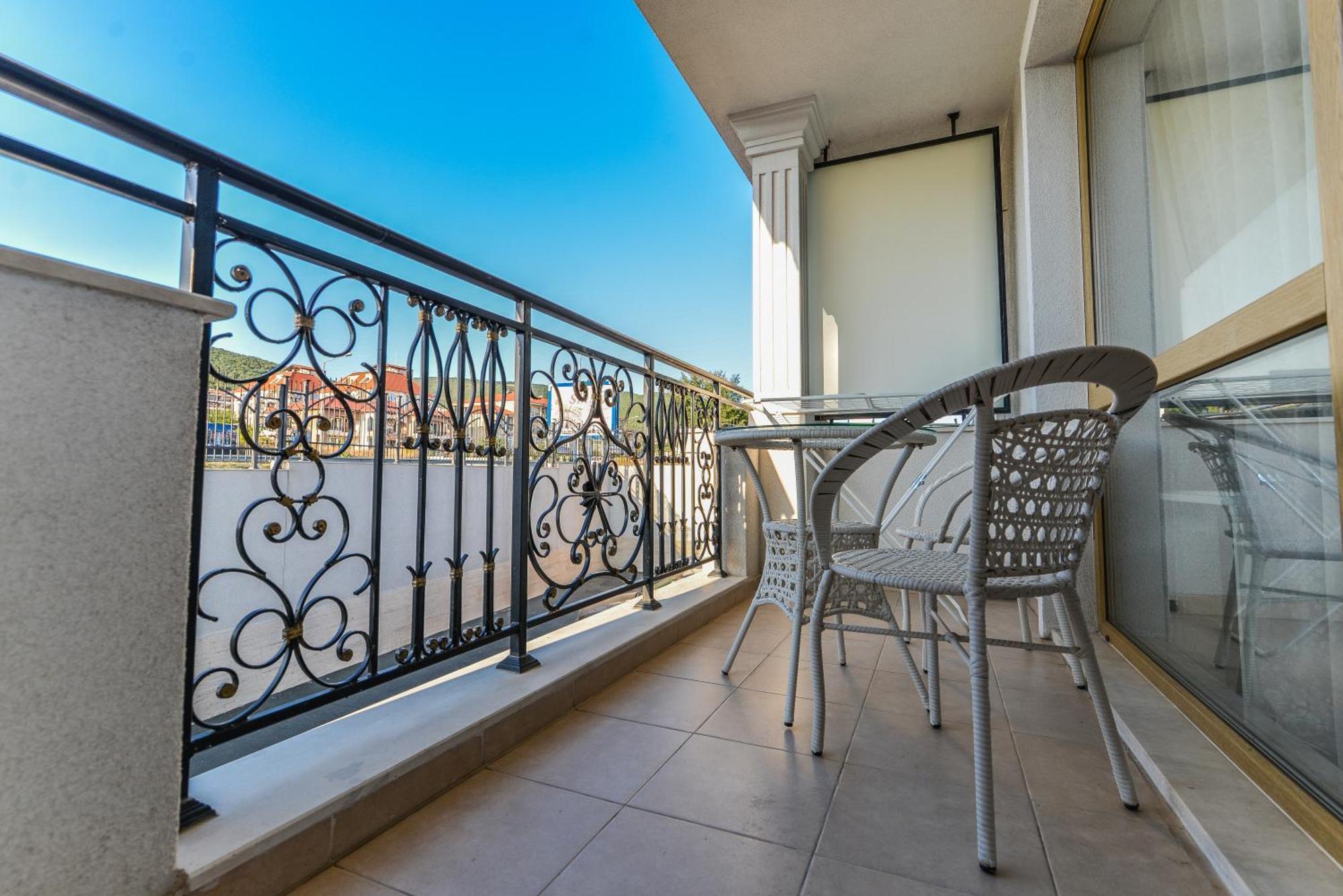 Villa Florence Boutique Apart Hotel スヴェティ・ヴラス エクステリア 写真